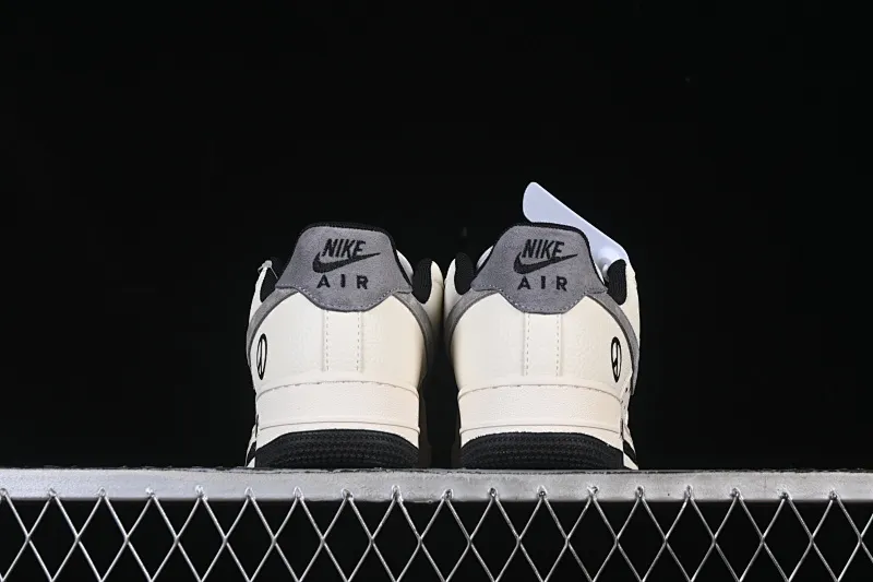 All Categories Nk Air Force 1 Air Force Series Nk Air Force 1 Low Air Force Low Nike Air Force 1'07 Low G-Dragon Co-branded Daisy Beige Black Gray Air Force 1 Low-top Casual Sneakers QW5606-265